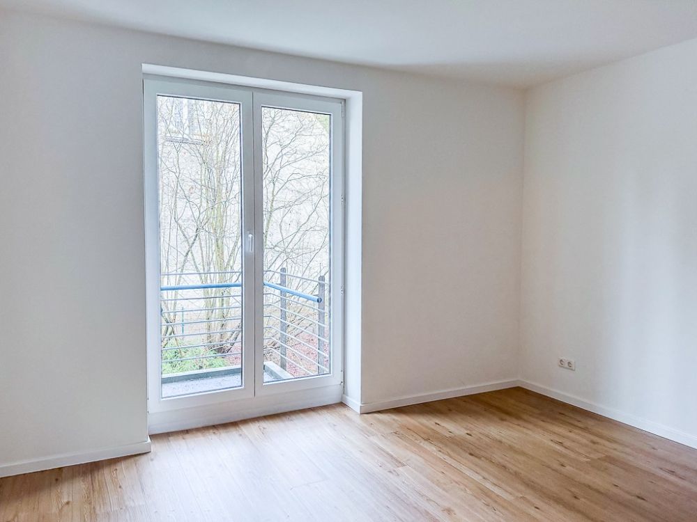 Schlafz. mit kleinem Balkon